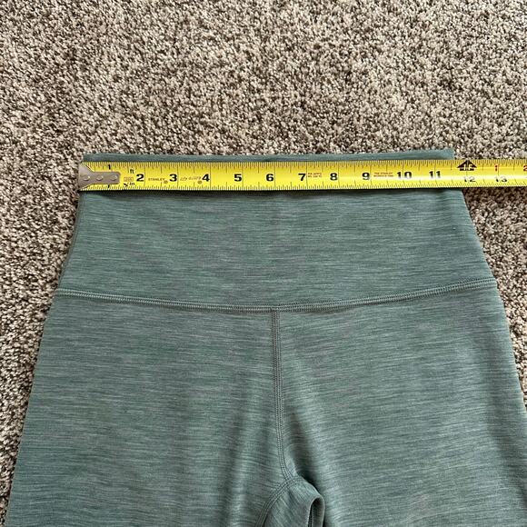 Lululemon heather sage green biker shorts size 6 - Picture 7 of 8